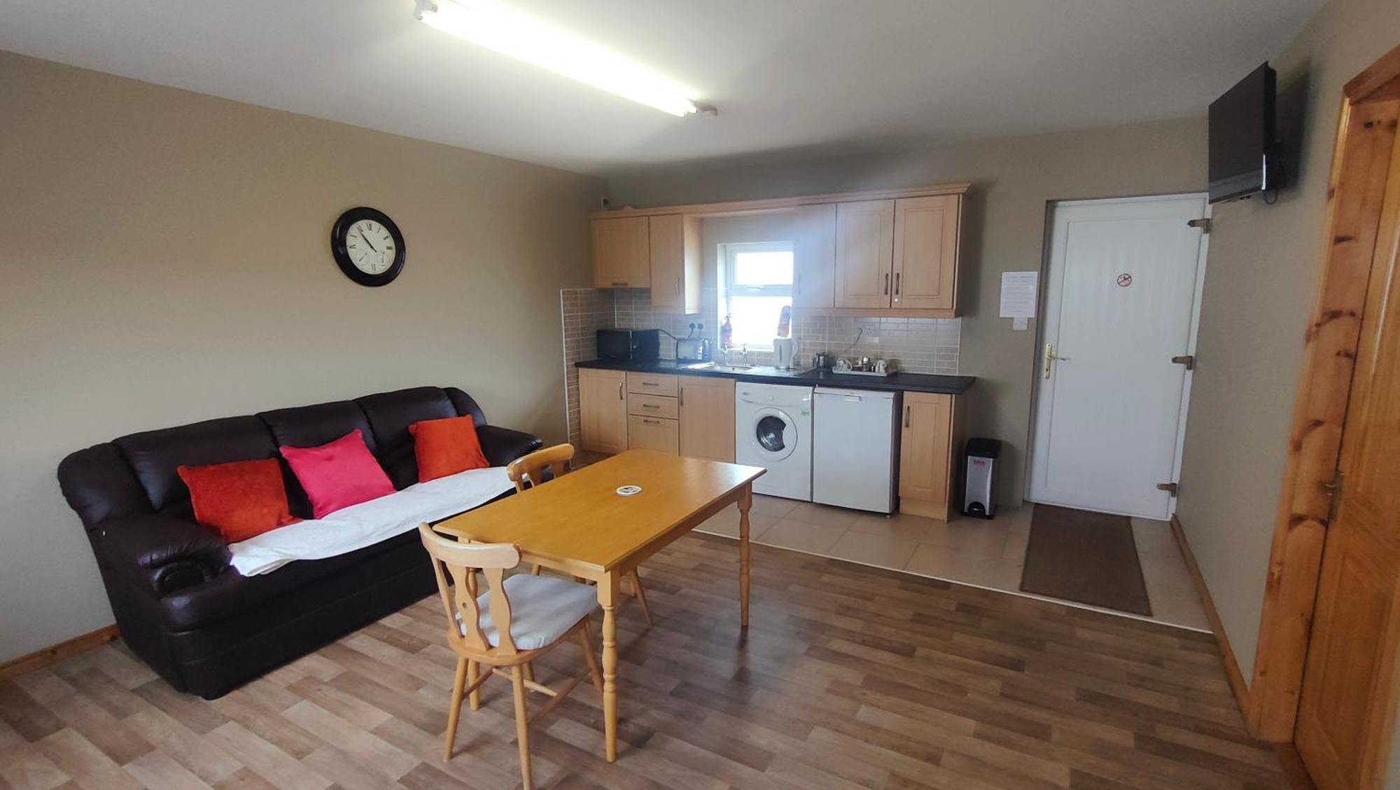 Danubio Guest Accommodation Doonbeg Exteriér fotografie