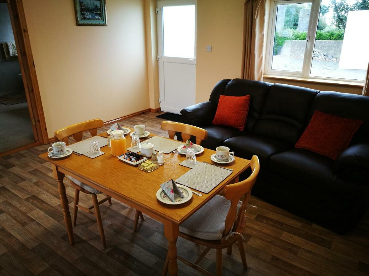 Danubio Guest Accommodation Doonbeg Exteriér fotografie
